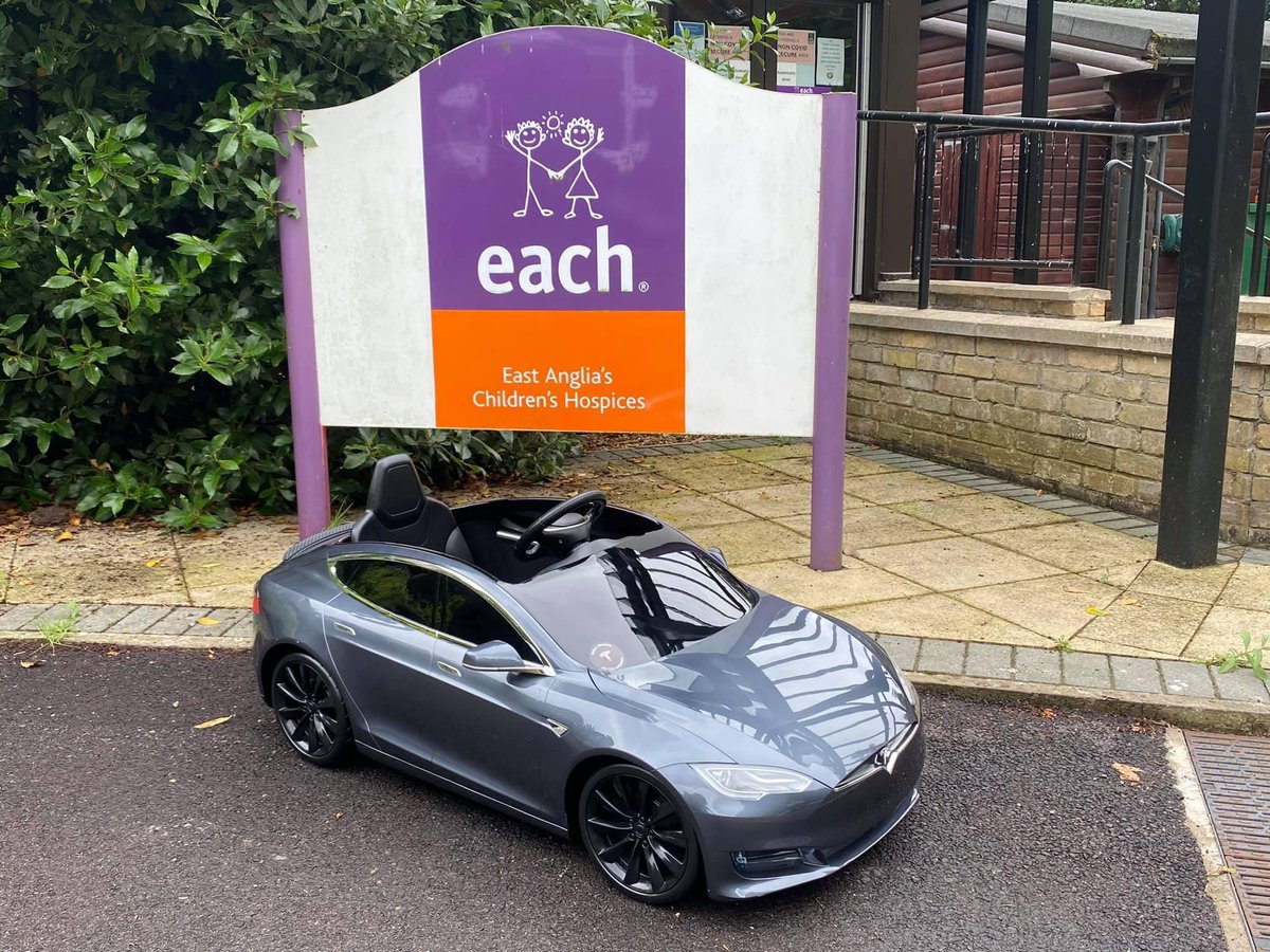 TeslaOwnersUK's tweet photo. Another successful delivery of a @RadioFlyer Tesla to a children’s hospice in the UK. Thanks to Richard, Tom and Neil for their commitment to this ❤️ And the continued support from our members, the public, warehouse team and @derynh ❤️👏👏👏 https://t.co/Bmi6HwTX5i