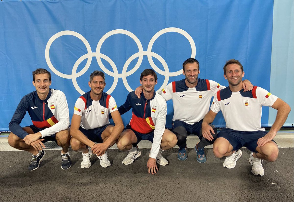 ESPAÑA A CUARTOS DE FINAL
Tras un duro partido ha llegado el gol a 48 segundos del final que ha dado el pase al equipo español. Enhorabuena a todo el equipo ¡y a por todas! #Tokyo2020