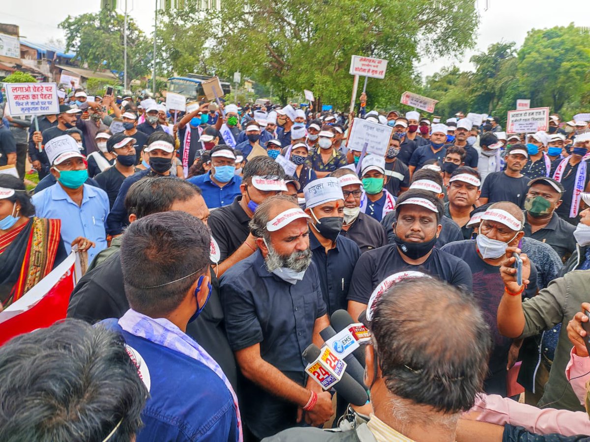 पंचायत ग्रामीण विकास की हड़ताल, मध्यप्रदेश में पंचायत का समस्त कार्य ठप। विगत 10 दिन से असामान्य हालात, @pravindubey121 @News18MP