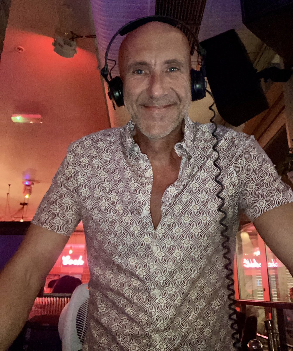Felt amazing being back DJing last weekend 🎧 At Slug and Lettuce, Solihull both nights for this one. Tonight is the legendary last-Friday-of-the-month 80s party. Free entry and 2-4-1 cocktails plus music from the best ever decade 🎉