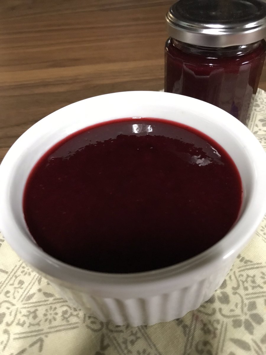 Snowstart1's tweet image. クラシル見ながら作ったブラックベリージャム。

梅干しのあじがする…