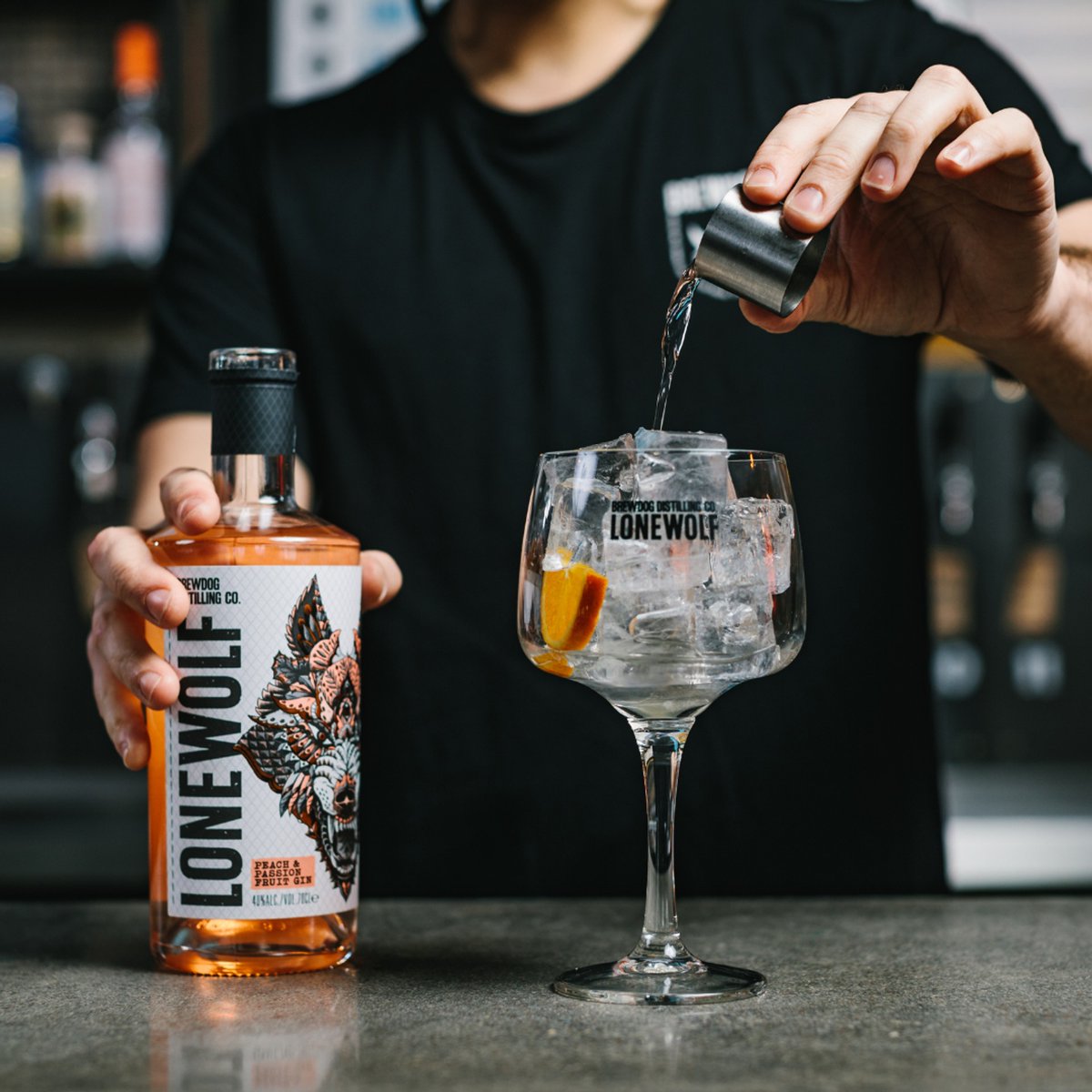 LoneWolf Gin tweet media
