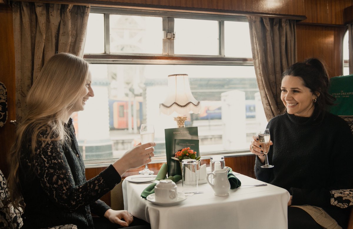 SunsetSteamExp's tweet photo. Happy #WorldFriendshipDay! π₯
The Pullman Style Dining experience onboard #TheSunsetSteamExpress is the perfect way to treat a friend and show them just how much they mean to you. π₯π
Visit our website to learn more about our Pullman Style Dining: https://t.co/Ld29EcXIT6 https://t.co/I2gUHVL9zK