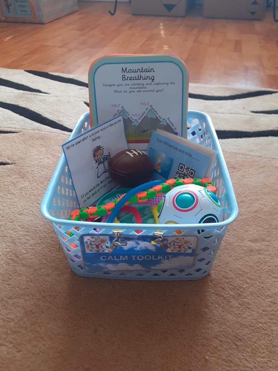 MrsElliTeach's tweet photo. Having a Calm Kit in class during my last placement worked really effectively when children were needing to self-regulate..I've therefore created one for my own classroom..🥰 Thanks again to Miss Van Gelder for sharing the breathing cards! 🤩 #Wellbeing https://t.co/8iH5r5mNVR
