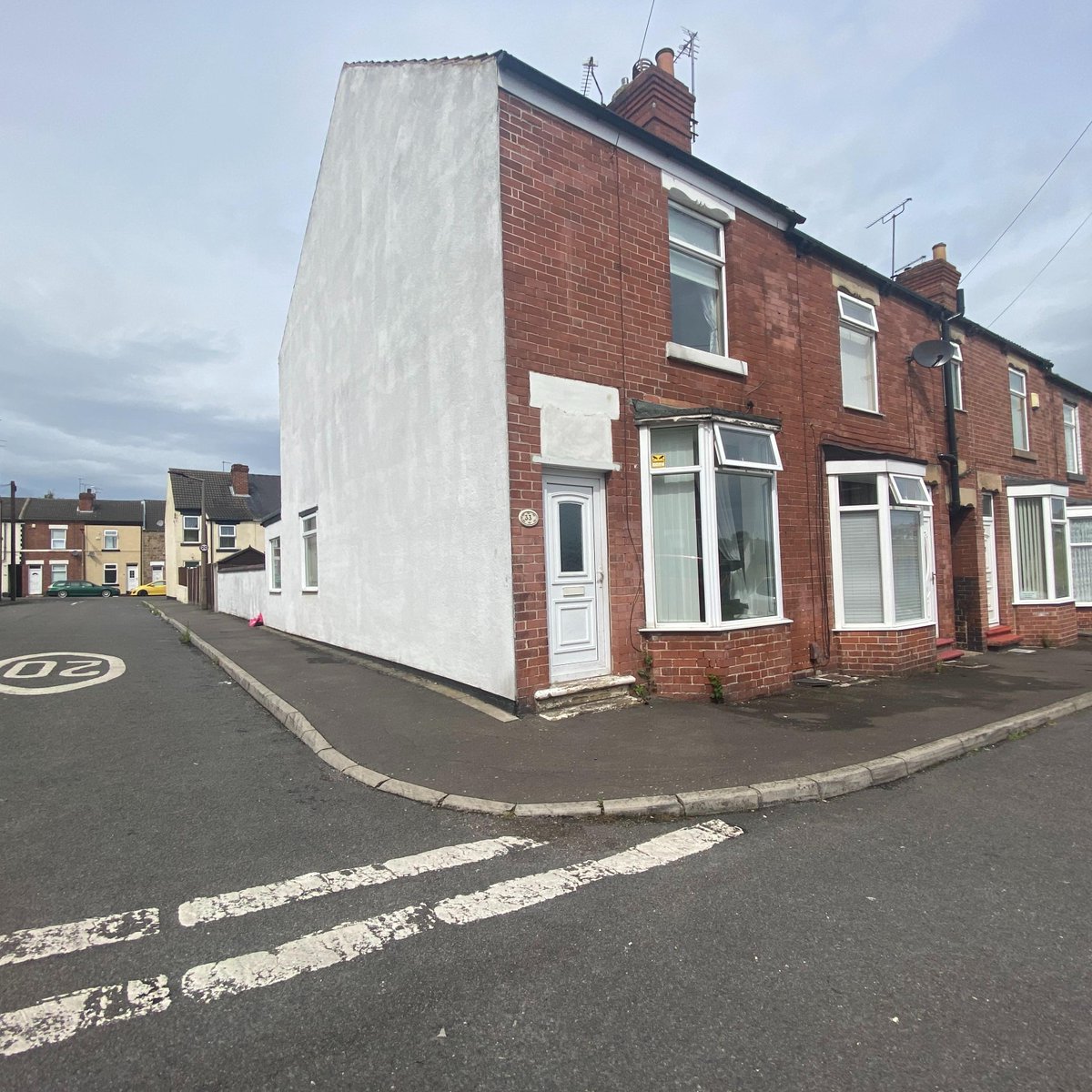 HayesPropGroup's tweet image. NEW INSTRUCTION - FOR SALE!

2 Bedroom End Terrace House

Makin Street, Mexborough, Doncaster, S64 0LX

hayespropertygroup.co.uk/detail-buying.…

Call us now for more information 01302300027

Hayes working in partnership with Sell My Home