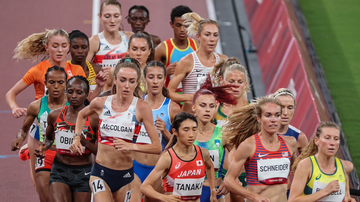 AthleticsWeekly's tweet photo. Eilish McColgan: "On the first lap I was shouting at them saying stop clipping me, stop clipping me. Every single lap.

"It’s nuts, it is so far off my best, if someone had told me I’d have done that time, I would have thought I’d lose a leg." 

#Athletics #Olympics https://t.co/oApks7KoOf
