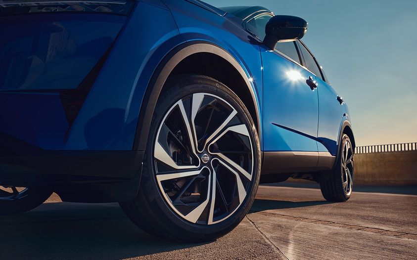 🌞Un día espléndido y el #NuevoQashqai. 
Con sus llantas de 20” serás el centro de todas las miradas #ElCrossover que quita el sentido, disponible en tu exposición de #granada

Conócelo ➡️627 809 618