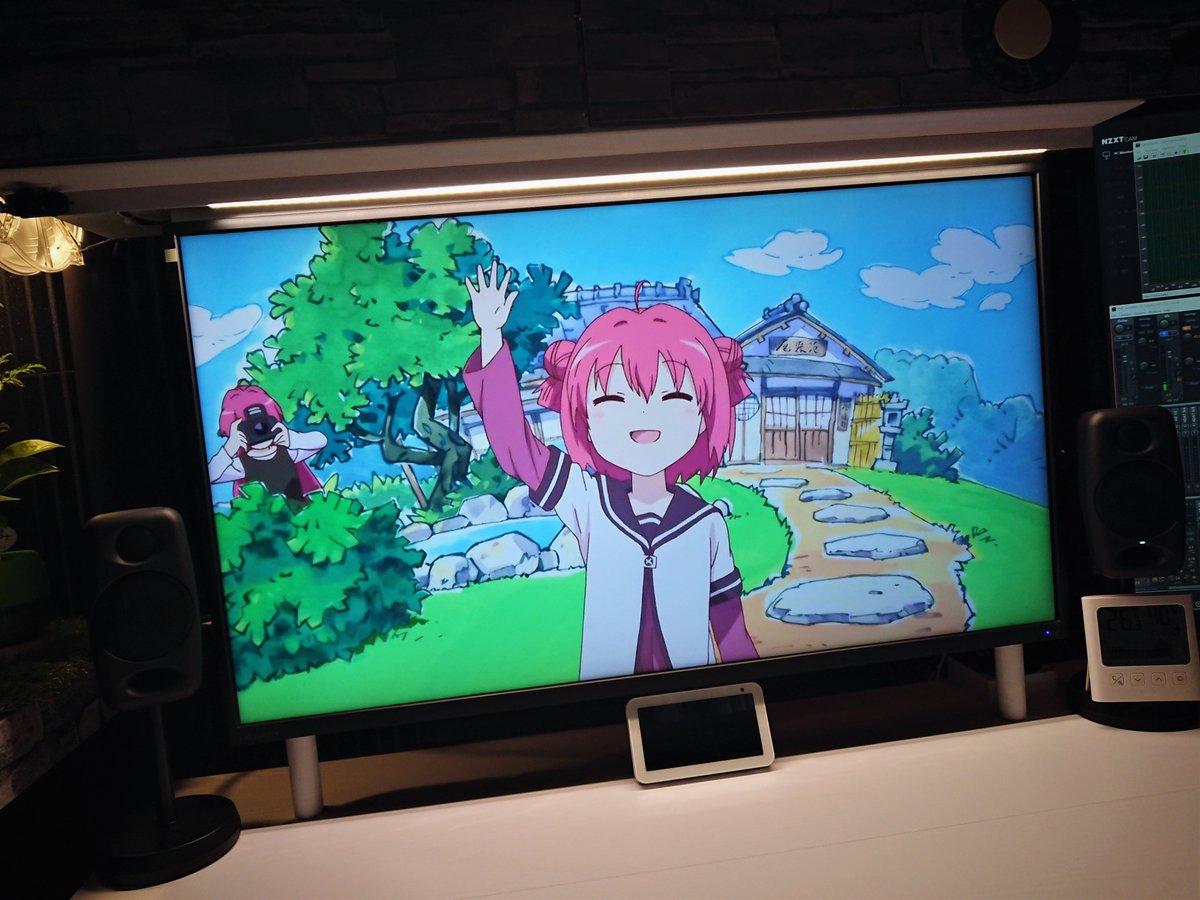 Tomy1030650's tweet photo. 10年ぶりくらいに見返していますが、
懐かしくてイイネ！

結衣ちゃんのキャラソンのベースラインが、ゴリゴリスラップｗｗ
(指弾きパートも相���エグイけど)

で、当時はスラップ出来ないなりに耳コピ頑張ったな～( 一一)

#ゆるゆり https://t.co/GFX7v5oBf6