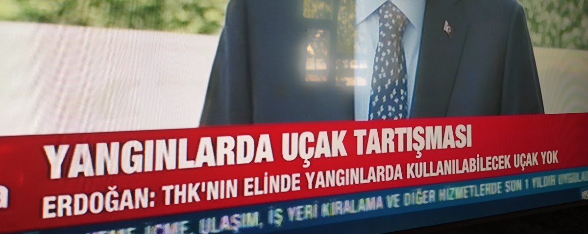 Verdiğimiz vergilerle ülkesine uçak almak yerine kendine 8 tane vip uçak alan birine ülkemizi emanet ediyoruz yazik bize #PrayForTurkey