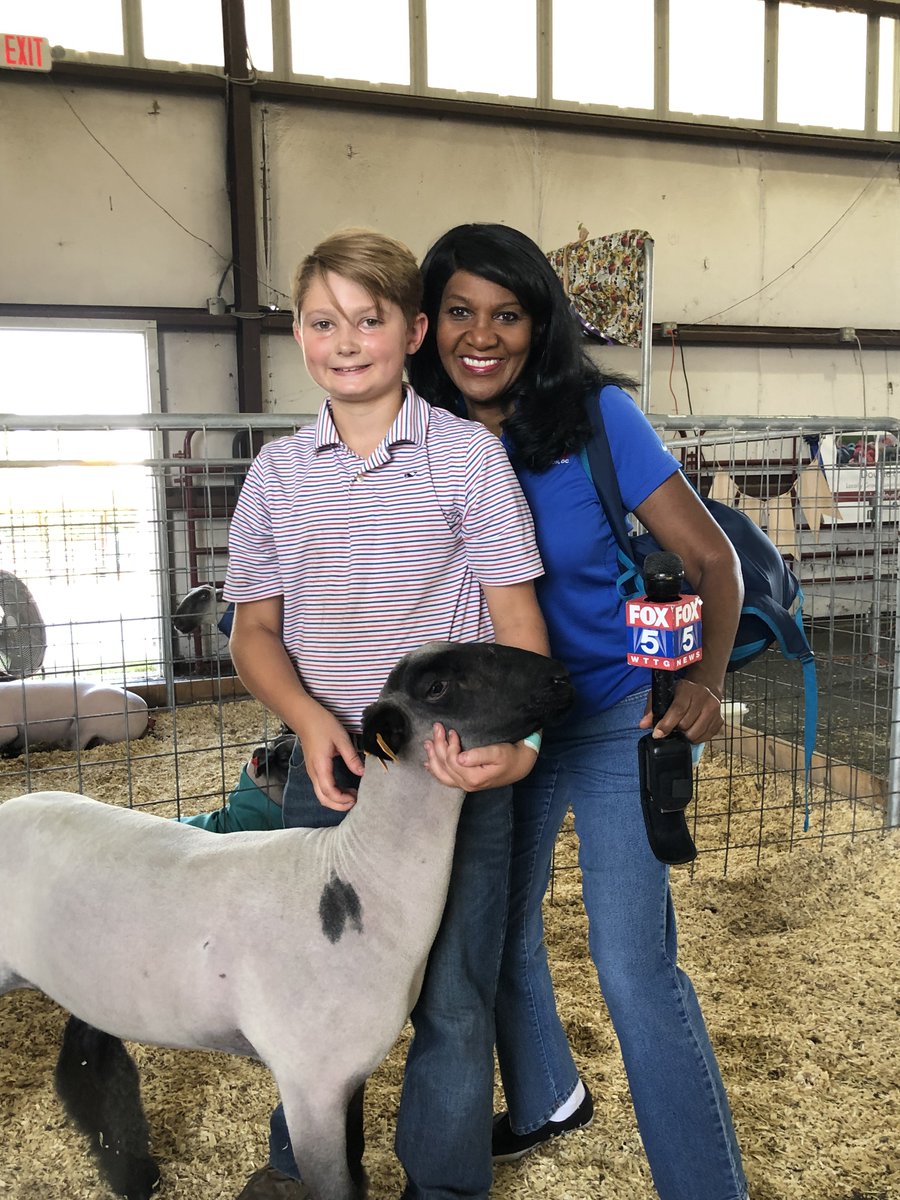 The <a href="/locofair/">Loudoun County Fair</a> is great fun for the kids and I met cute little Sophie and also Logan who showed his goat in the Livestock competition. #Loudoun #CountyFair #fun 
loudouncountyfair.com
<a href="/fox5dc/">FOX 5 DC</a>