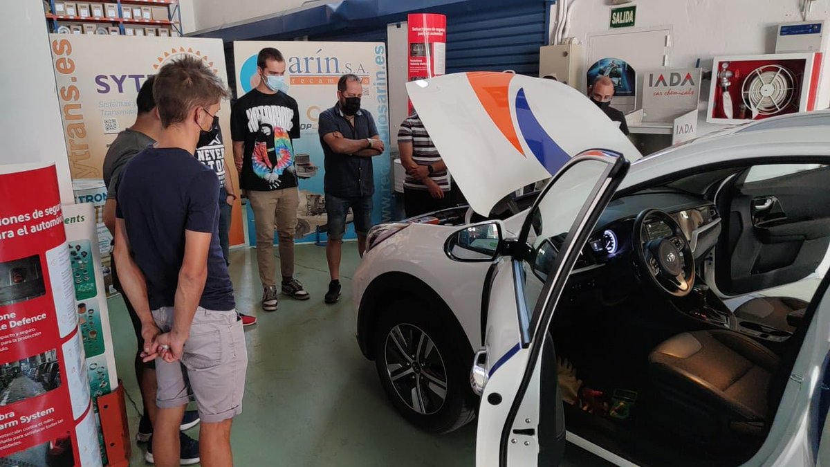 DIPARTSL's tweet photo. Nuestros técnicos del #DPService han recorrido parte de la geografía española impartiendo cursos con pruebas en #vehículos reales 🚗🧑🏫
Las últimas paradas han sido Salamanca y Lérida con nuestro #socioDIPART, @SYTRANS
🔜 ¡Os esperamos en septiembre!
🔸 #somosDIPART 🔹 https://t.co/ac7nQQ6tLN