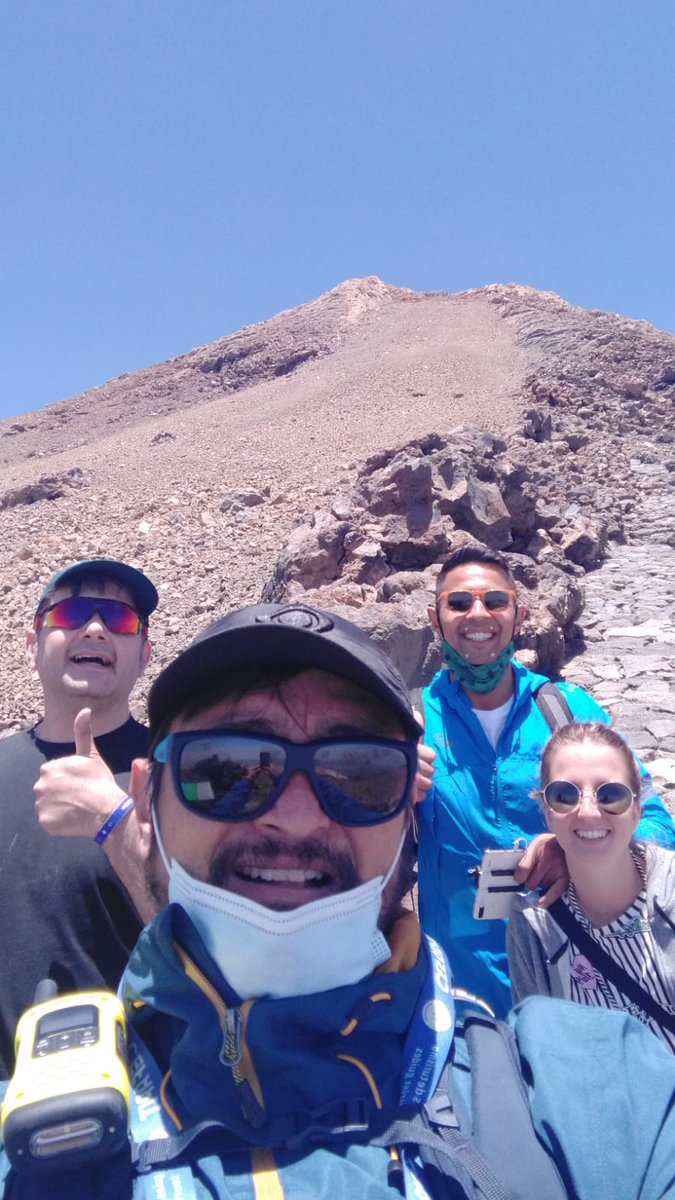 Clientes satisfechos en nuestra excursión al pico del #Teide