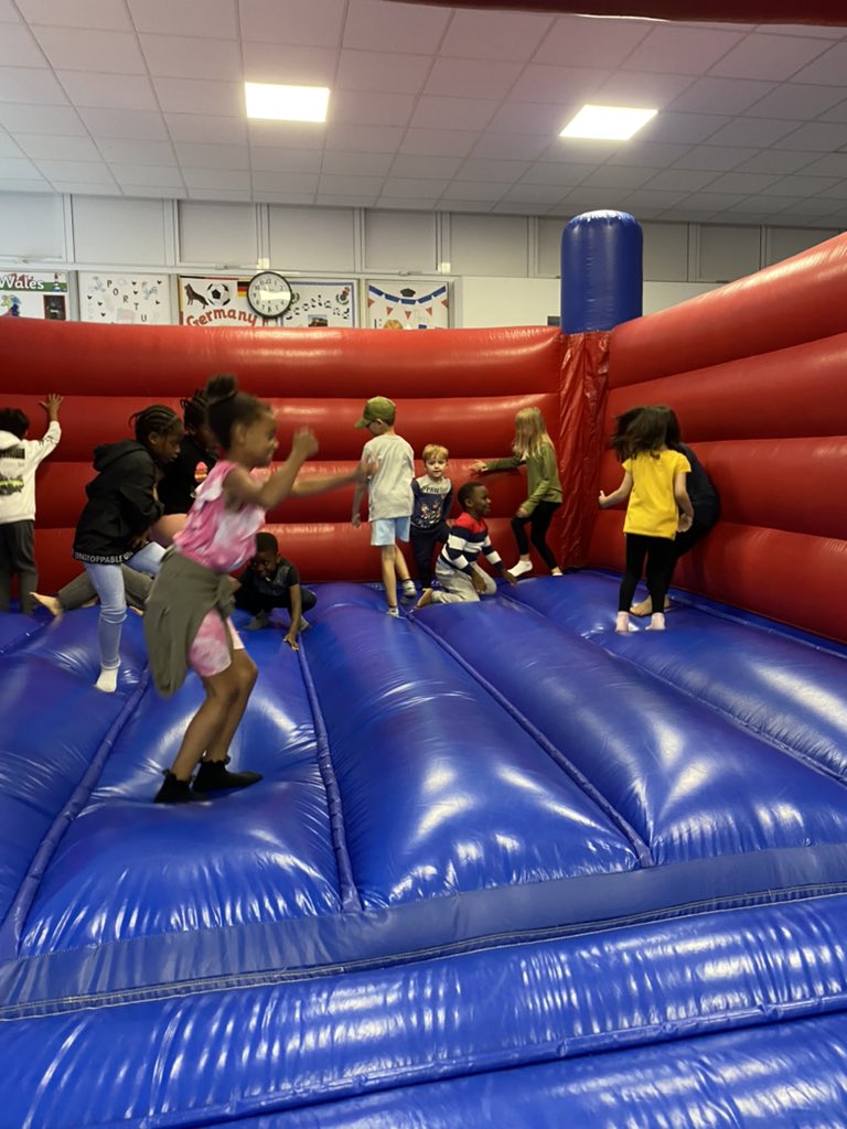 Miss_GKnight's tweet photo. Followed by a fun afternoon on the bouncy castle 🏰 @QHAThurrock #HAF2021 https://t.co/9nKvwnqfQA