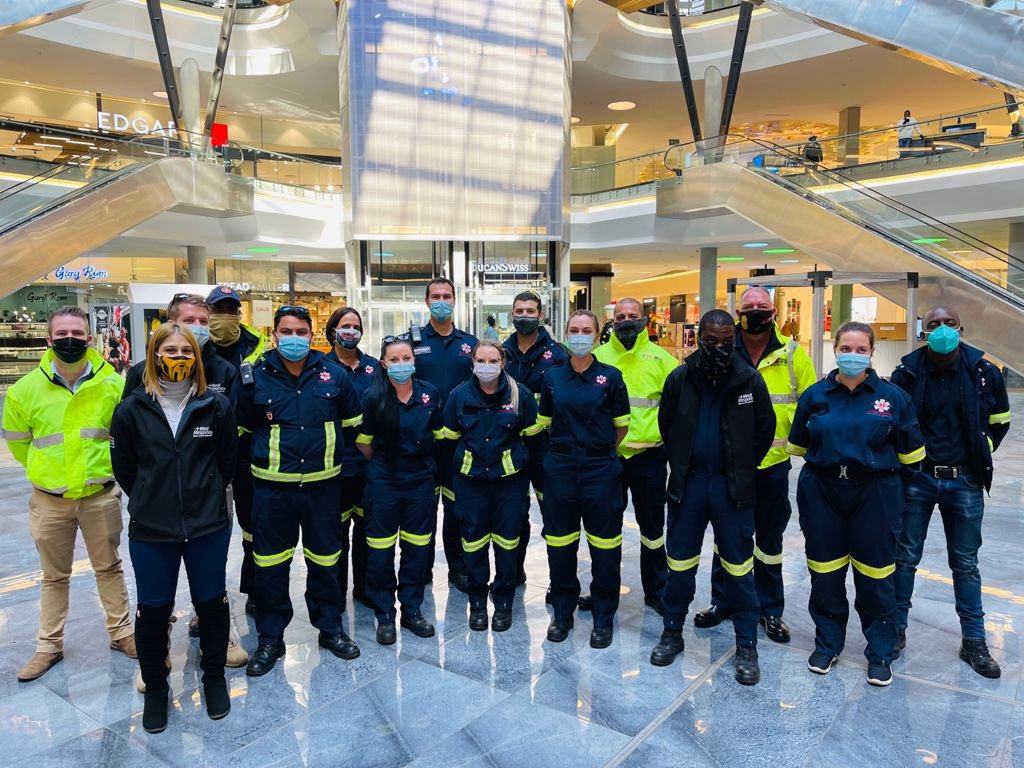 Medi_Response's tweet image. Medi Response has taken to the streets of Joburg North today to engage with our clients, residents and the community. Our partners, Rural Metro Emergency Management Services joined in on the action.

#OneGroupOneSolution