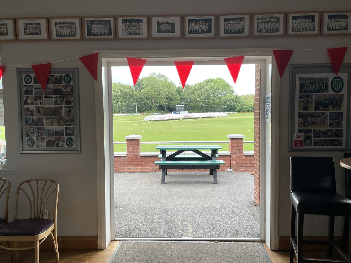 tauntondeanecc's tweet image. So 🤞 the ☔️ holds off and we are ready for the @SCFU19T20 top of the table clash between @deanediamonds &amp;amp; @SaintsU19s  for another #meadowderby #6pmtonight