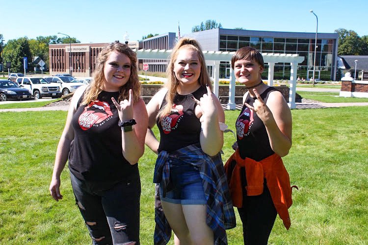 aoesdstate's tweet photo. The 1st of our 3 pillars. Friendship is in the foundation of our chapter. We value friendship by being loyal to each other in our lifelong commitment to our sisterhood. With sisters coming from all backgrounds, we are a family that is encouraging, supportive, &amp; understanding. https://t.co/h1l2MvP314