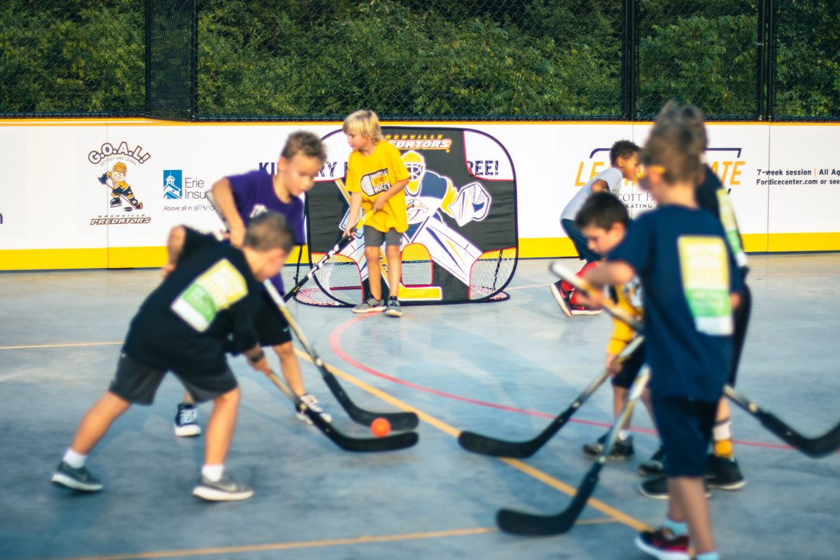 Who is excited about the new Dek Hockey Rink🙋‍♂️🙋‍♀️??
.
We are too!
.
Click here👉 1l.ink/43RV5XG to read about yet another great addition to our Bellevue community, or click the link in our IG bio!
.
#bellevuetn #bhcc #enjoythevue