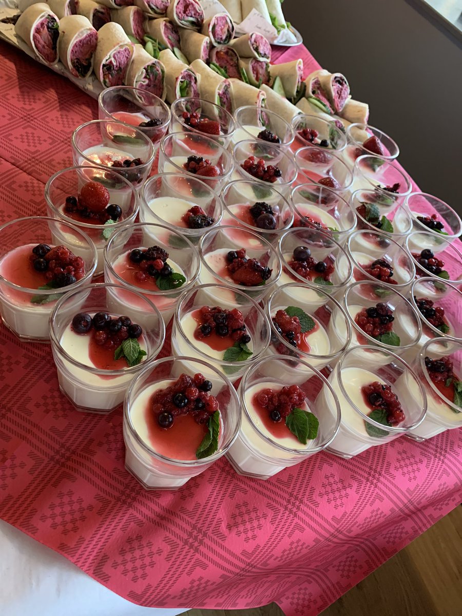 Nice to get back to normal hospitality here <a href="/IDS_UK/">Institute of Development Studies</a> supplying students fuel for their workshop #hospitality #fuel @Thomas_Franks_