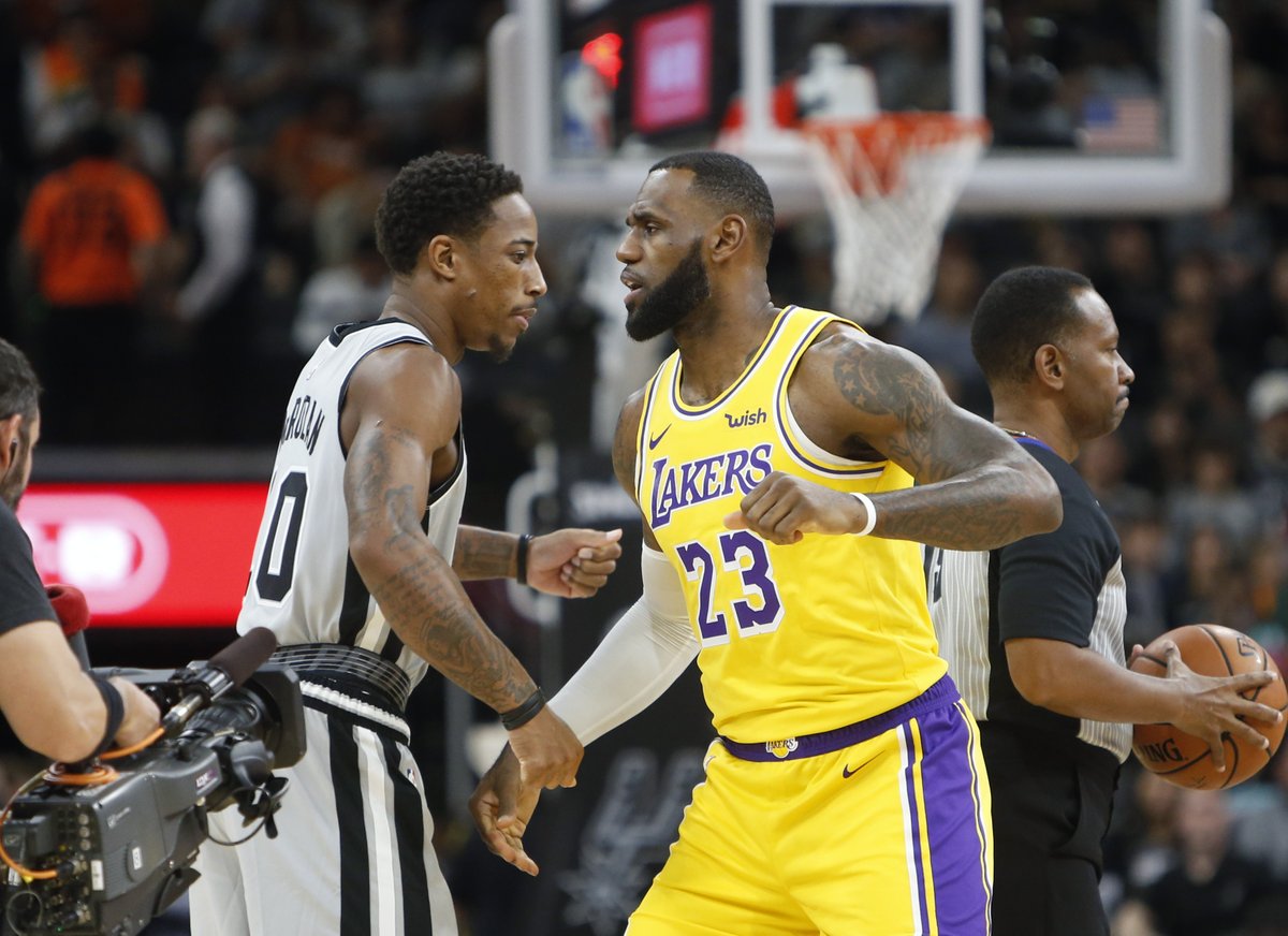 BleacherReport's tweet photo. DeMar DeRozan and LeBron James discussed the possibility of playing together in LA before Westbrook trade, per @ChrisBHaynes https://t.co/lz8EOXmXeF