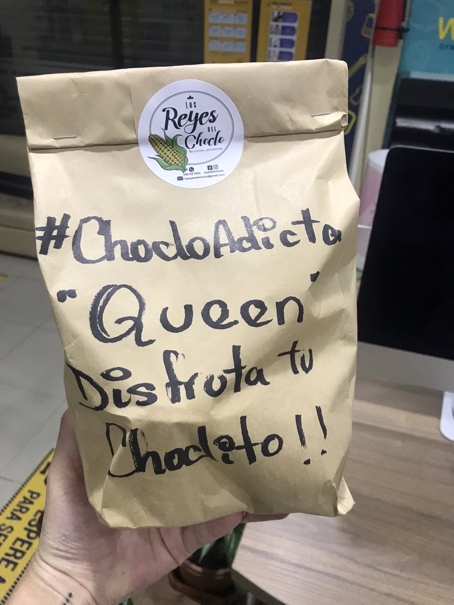 pao_reyn4's tweet photo. Que lindo detalle 💞
Muchas gracias #reyesdelchoclo
🥰🥰🥰🥰
@FaustoReyesK ✨ gracias ✨
#chocoadicto
Vayan a probarlos son deliciosos.
Síganlos en Instagram:
https://t.co/cu4c0lbkwG https://t.co/0drQVDMAu5