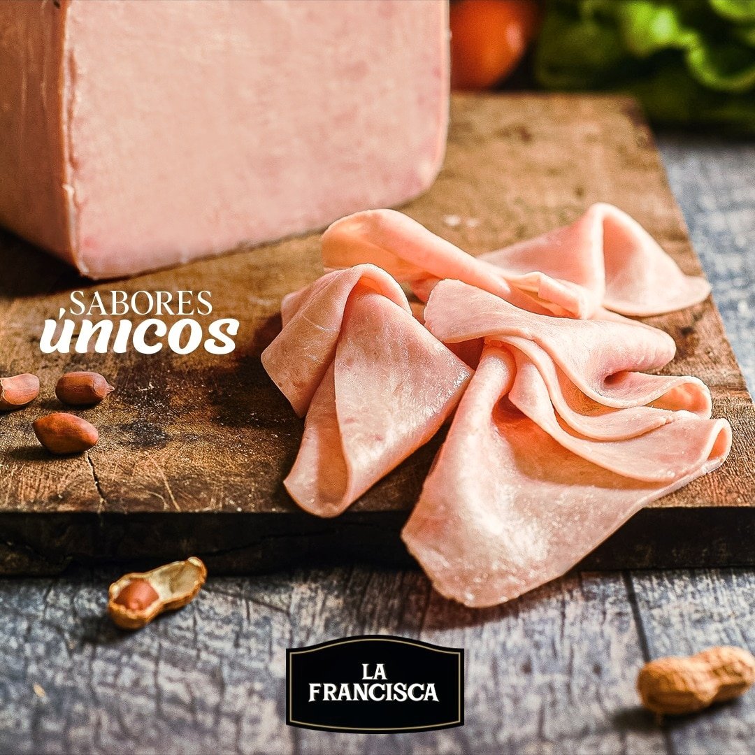 ¿Sabías que además de ser sabroso, el jamón cocido tiene muchos nutrientes esenciales y beneficios en nuestra salud? ¿vos como lo incorporas a tu mesa? 

#LaFrancisca #LaMejorCalidadAlMejorPrecio #jamon #jamoncocido