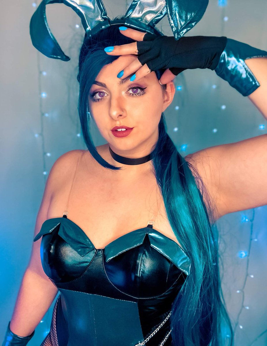 MilkyMaidenUwU's tweet photo. Without the wonderful @RezzaCosplay, I would never would have known about @fanhouseapp! It's been one of the most welcoming sites I've ever joined! Been wonderful connecting with so many creators & fans from there but Rezza holds a special place in my heart.
💖🏠💕#friendhouse https://t.co/R6Cyc5FwDY