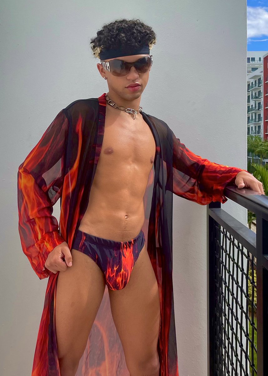 juicy love dion tweet media
