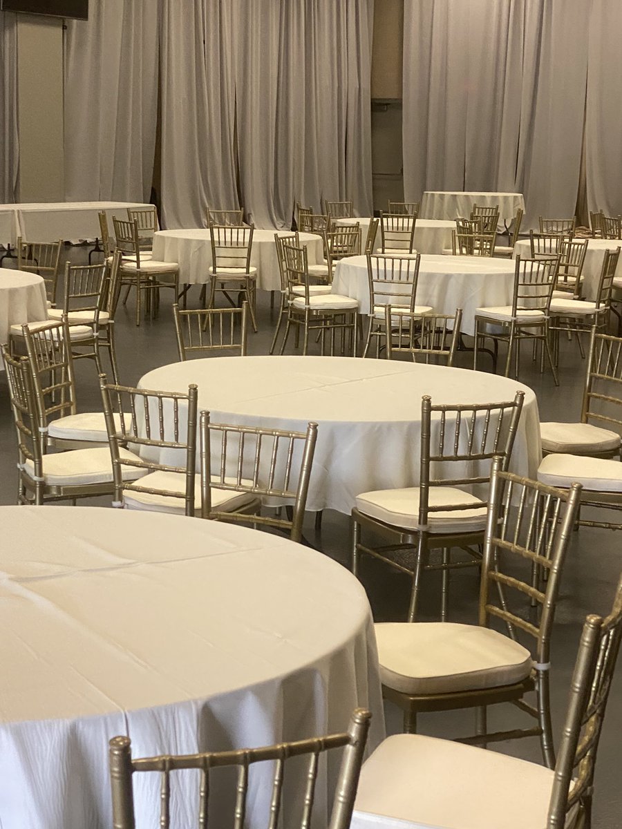 Reliable_Tent's tweet photo. Gold Chiavari chair setup with Ivory cushions @ Veterans’s Memorial Civic Center - Lima, Ohio https://t.co/yRYHz48YTE