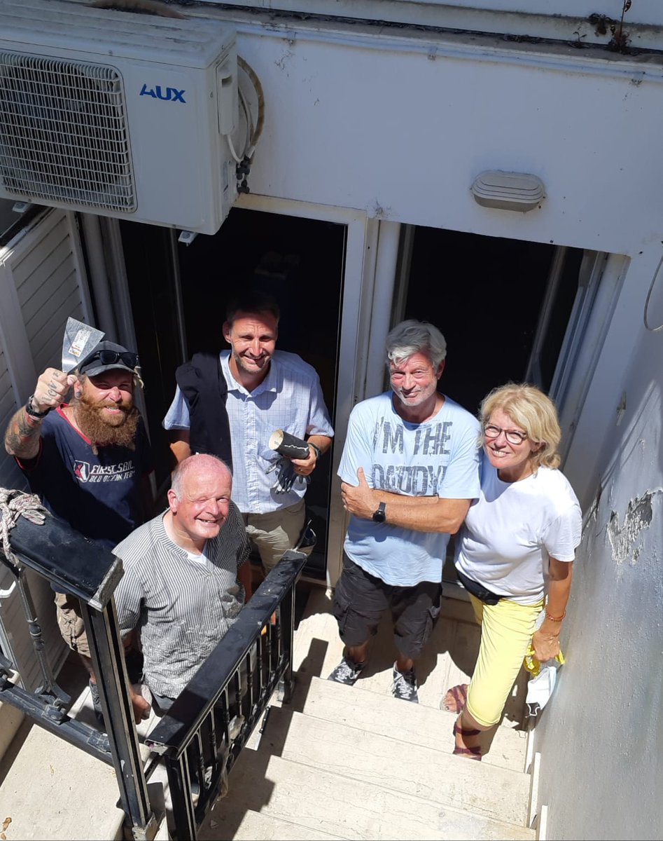 #CRR missie naar #Chios afgerond.

Matthijs, een 60+ politieman, was erbij en schreef een #blog over een team-ervaring.
Lees zijn #bewogen blog via onderstaande link!👇

christianrefugeerelief.com/post/blog-miss…