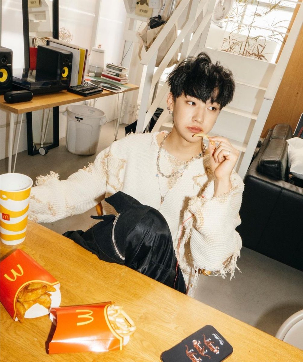 AorTuanKim's tweet photo. ชอบรูปนี้น่ารักจัดเลย
#BeWithYouJAYB
@JAYBDEF___
#JAYB #제이비 #임재범
#GOT7
@GOT7Official https://t.co/Tj64OwgQU1