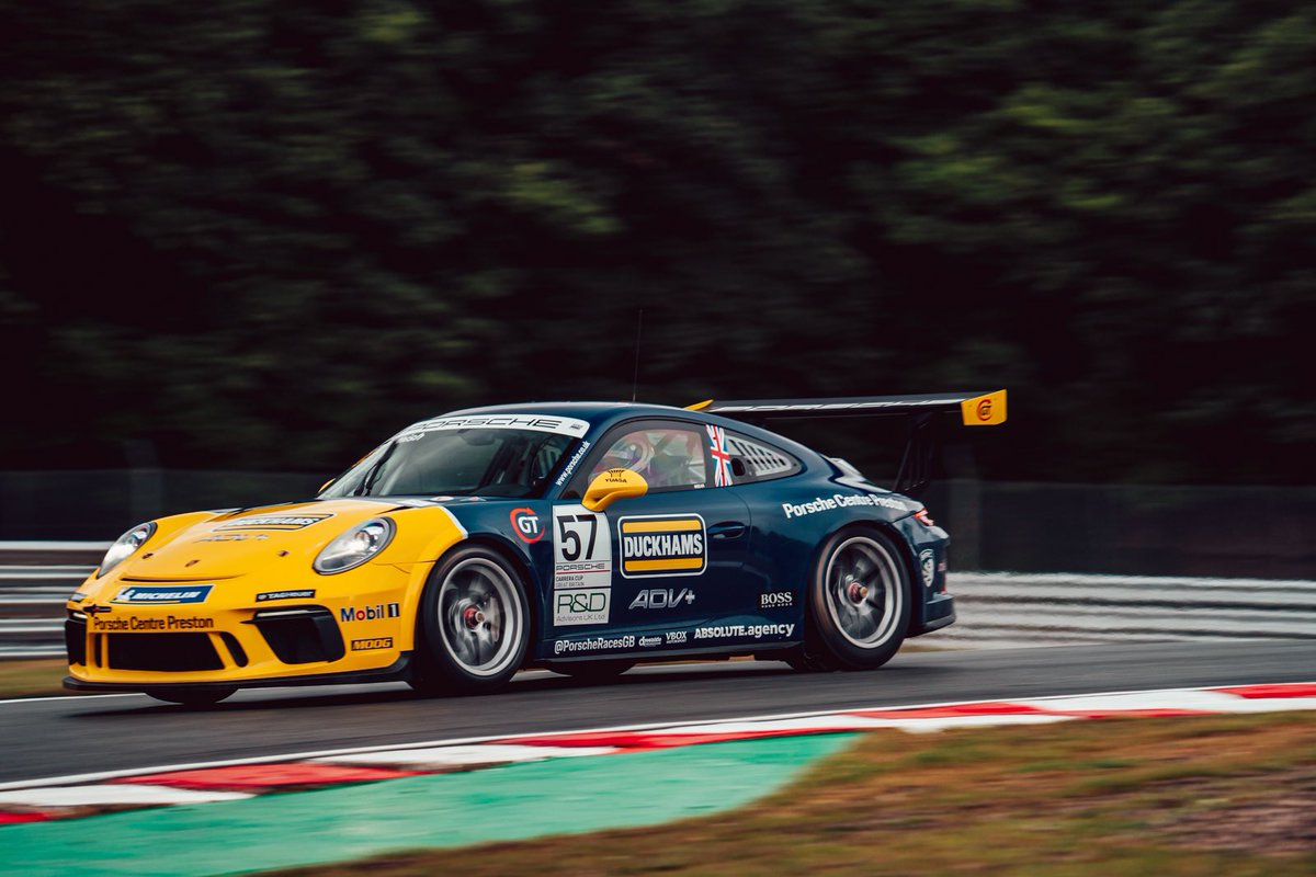 Ten minutes of the session left to run and currently third fastest. 

#Porsche #CarreraCup