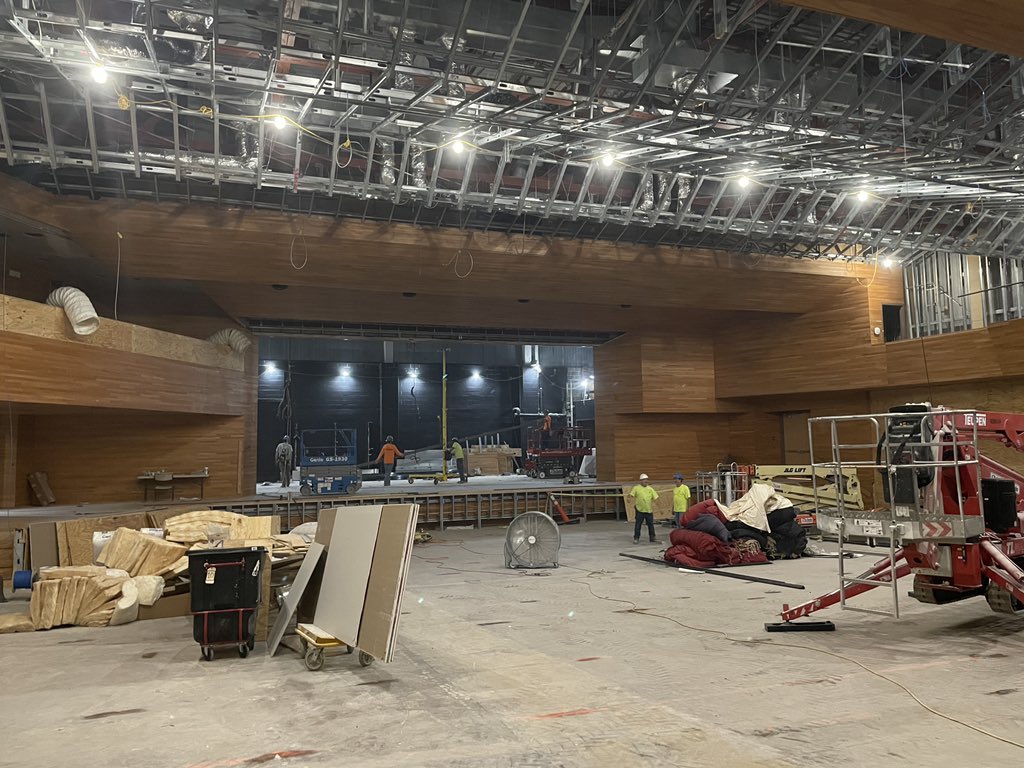 #ProgressAsPromised - Crews are hard at work on high school auditorium, choir, band and orchestra room renovations thanks to the $43 million bond issue passed by voters in April! <a href="/DrDaleHerl/">Dale Herl</a> goes live from Truman with <a href="/fox4kc/">FOX4 News Kansas City</a> at 8:30 to discuss the progress in the ISD. #isdstrong