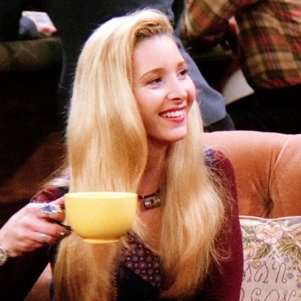 Happy birthday Lisa Kudrow Love you so much    