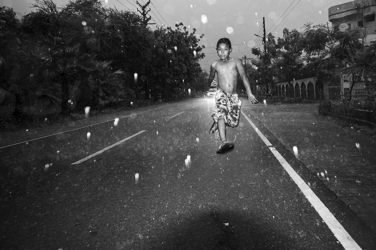 OlympusProIndia's tweet image. Rain keeps most people inside and it has great opportunity for beautiful shots.

E-M1 MarkIII comes with splash proof feature, so that you don’t miss out any.

Picture Courtesy: Mr. Jai Thakur 

#olympusproindia#mirrorlesscamera #loveforolympus  #splashproof #em1markiii