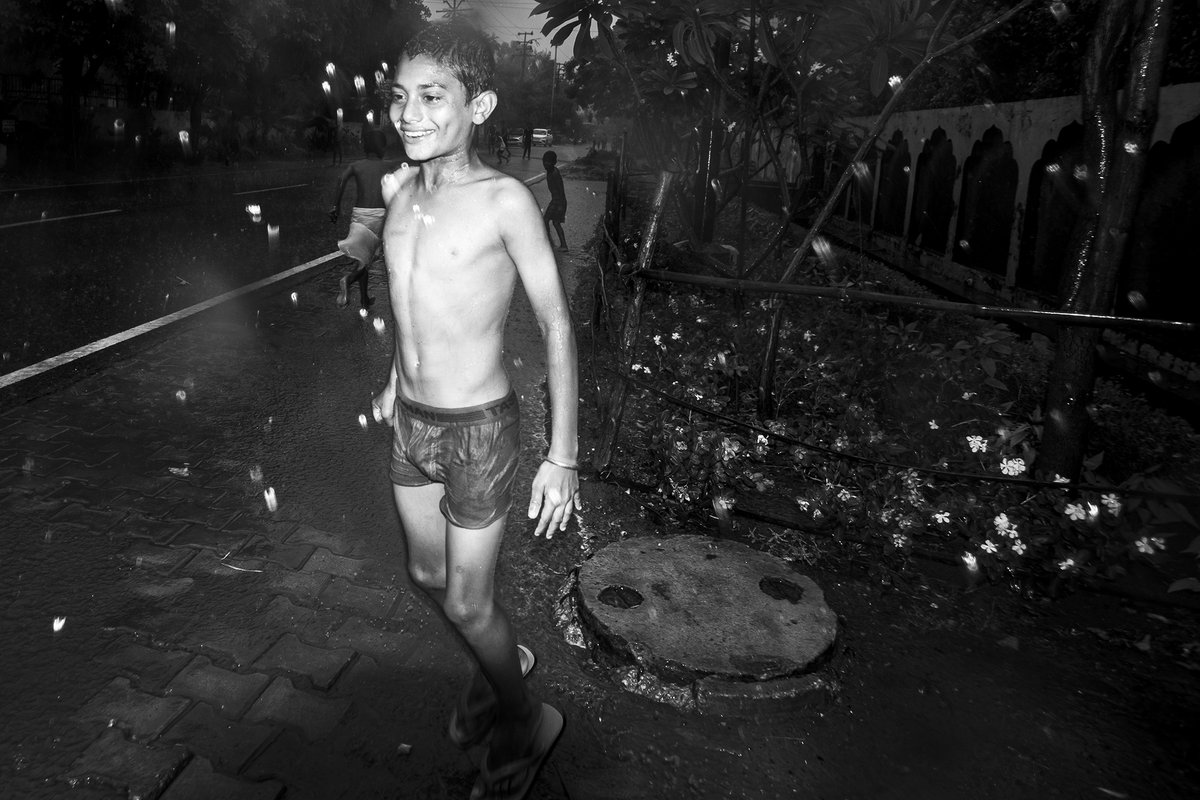 OlympusProIndia's tweet image. Rain keeps most people inside and it has great opportunity for beautiful shots.

E-M1 MarkIII comes with splash proof feature, so that you don’t miss out any.

Picture Courtesy: Mr. Jai Thakur 

#olympusproindia#mirrorlesscamera #loveforolympus  #splashproof #em1markiii