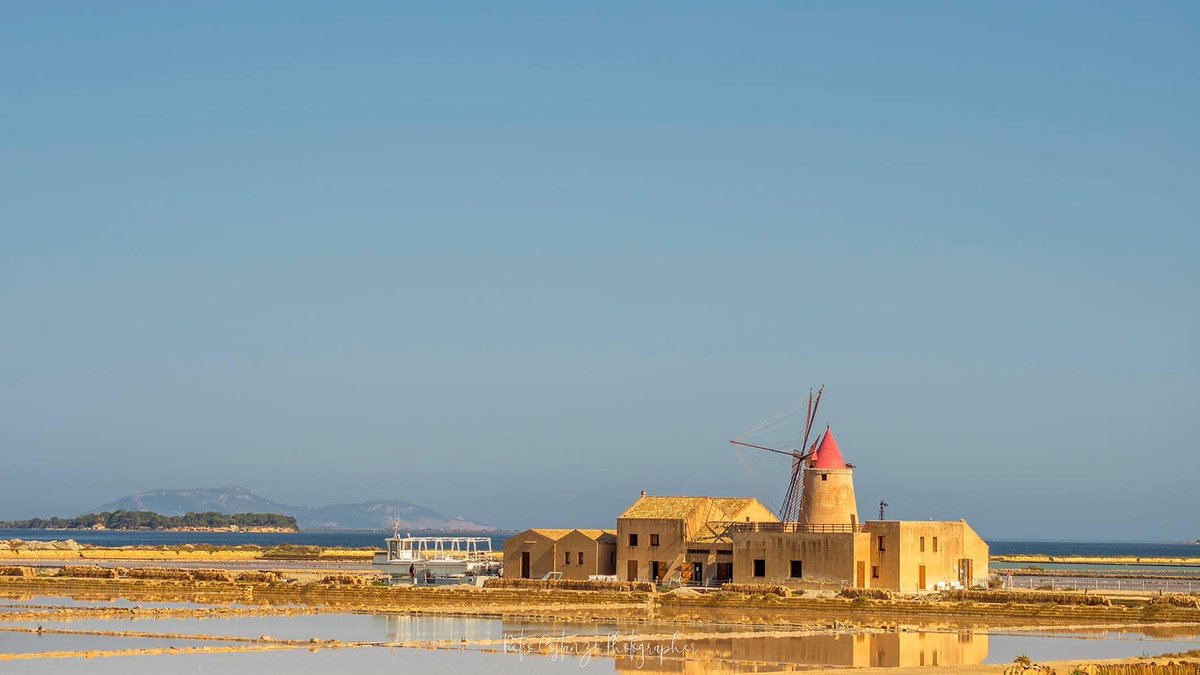 Pkostanzo's tweet photo. Back to Mozia after years following the ancient Phoeniciqn salt road #salt #saltroad #saltmarshes #mozia #mothia #sicily #street #landscapephotography https://t.co/ot2Ryy5kMG