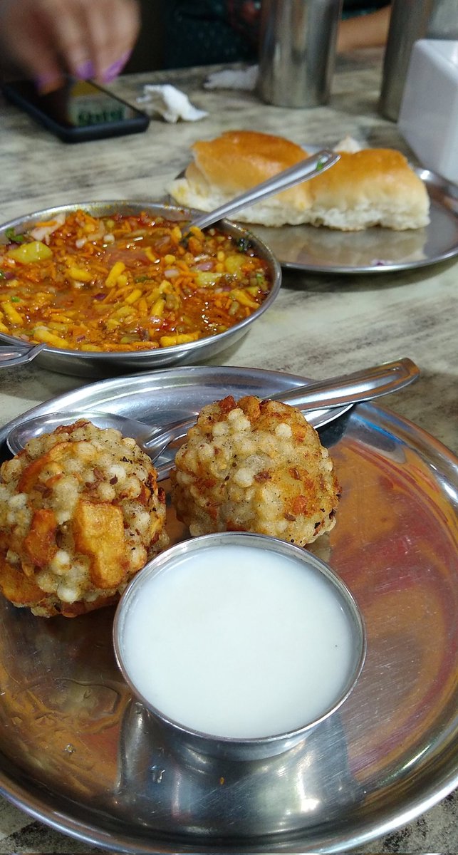 Buttandbutter's tweet image. Lunch was good.