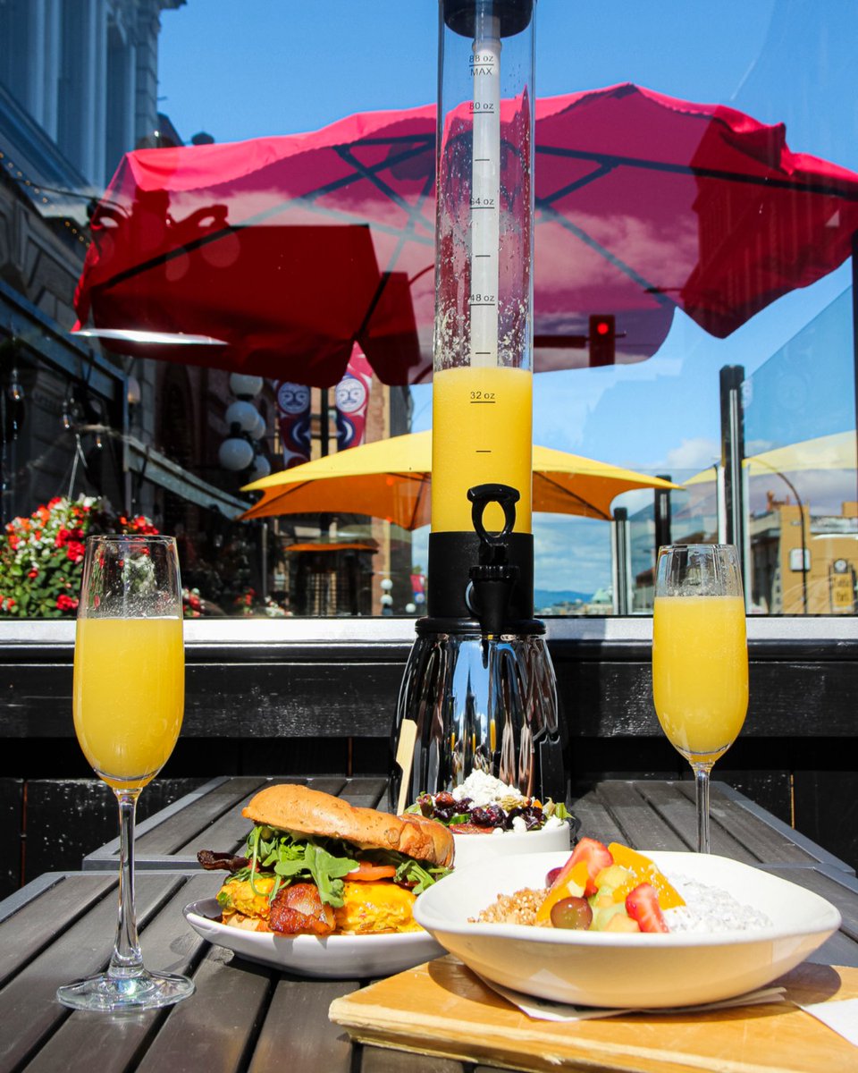Make your long weekend brunch plans with us! Brunch served weekends and holiday Monday until 2:00 pm. Don't forget the Mimosa Tower!!
#brunch #breakfast #longweekend #weekendbrunch #brunching #brunchtime #mimosa #tower #bardtower #bardandbanker