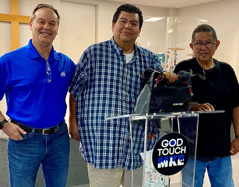 SHI_Intl's tweet image. Shout out to The SHI Central Region Team for filling 30 backpacks with dozens of essential items for personal care to give to God Touch Milwaukee (GTM) visitors, a non-profit #charity that provides temporary necessities to the less fortunate in WI. #SHIGivesBack #WhySHI