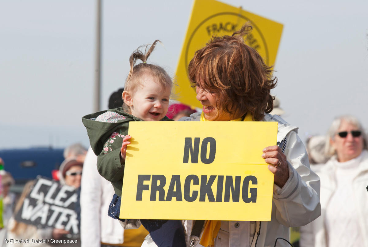 GreenpeaceColom's tweet photo. En el Día Mundial de acción contra el #Fracking, volvemos a manifestar #NoAlFrackingEnColombia 👇 https://t.co/UuhE8ytMWp