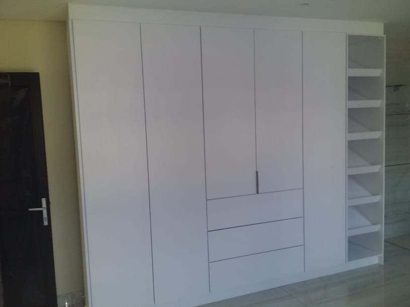 CupboardPrince's tweet photo. #Shonaferguson call us for carpentry we put a smile on your face with amazing job 0634352213 https://t.co/U2gyqYN3Qt