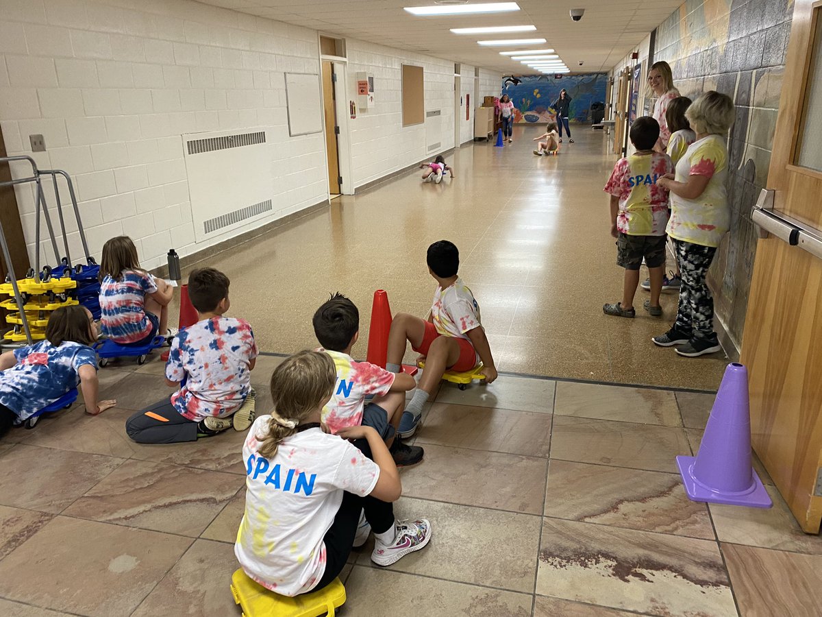 GingerRivers45's tweet photo. Summer Olympics for Academic Summer Camp!  Team work and friendly competitions! @DavisLeader @MaloneCSD @MaloneFedTeach https://t.co/k50PVimPZR