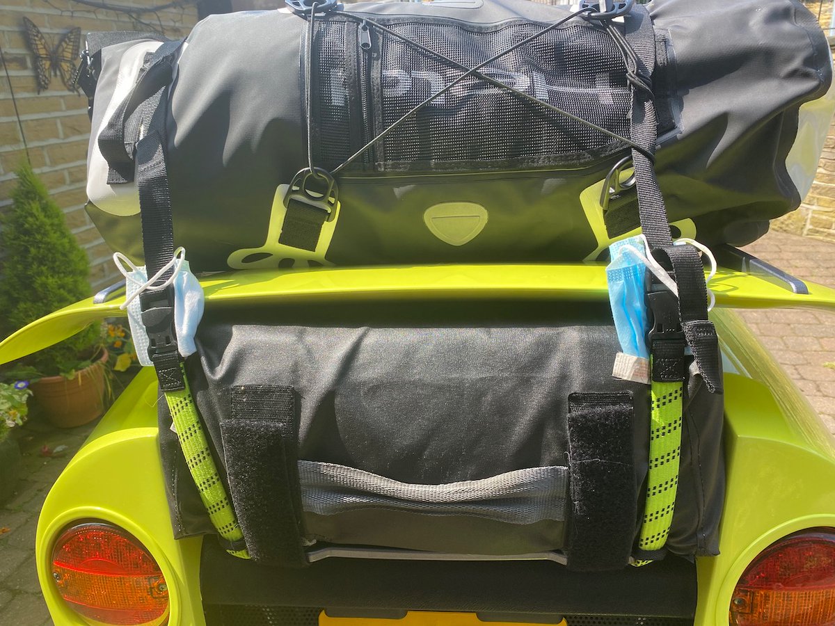 CarverOC's tweet photo. @HubNutVids The #CarverOne has even less luggage space https://t.co/dX41YGZhm2