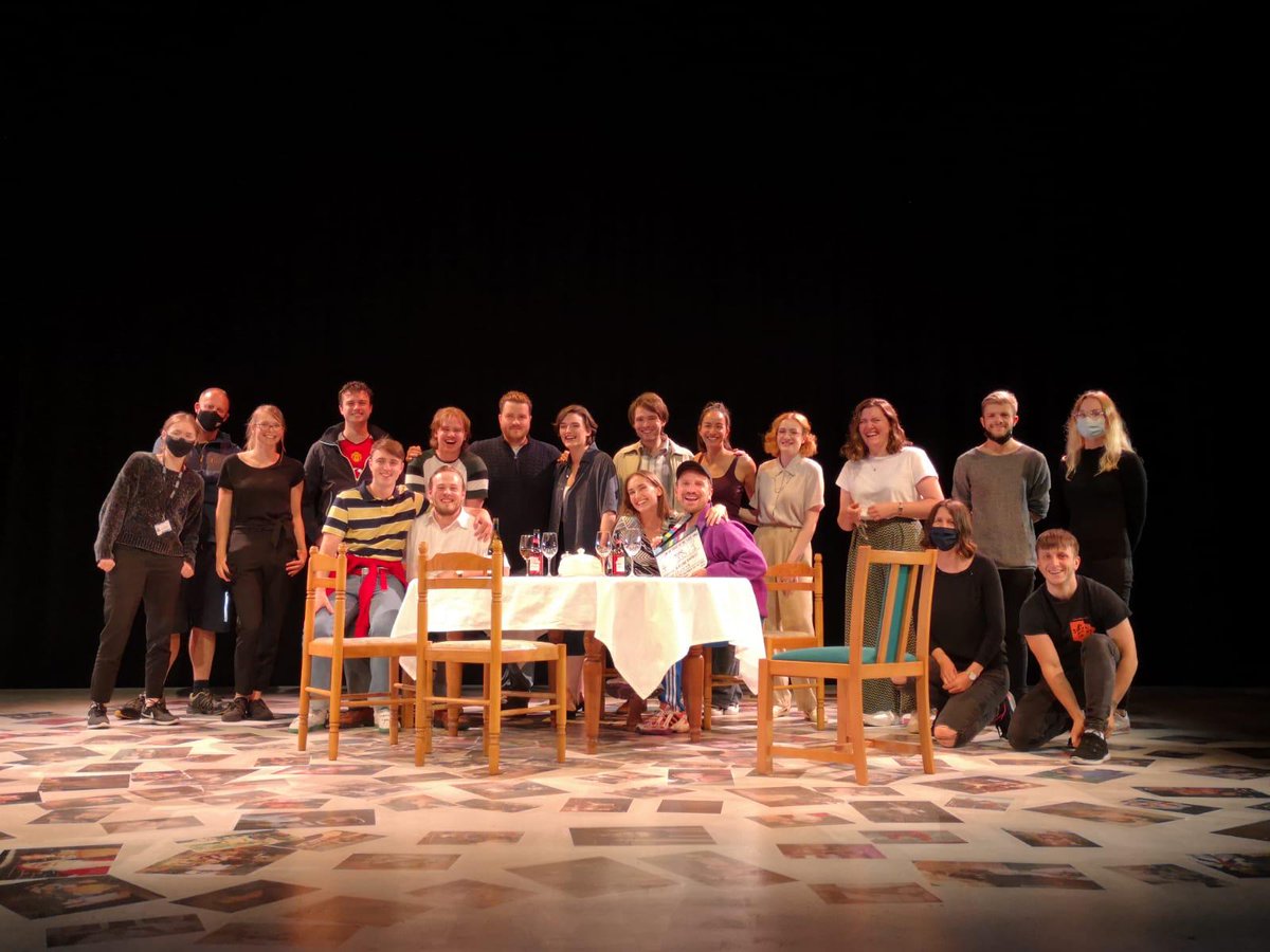 alaknights's tweet photo. An extraordinary and emotional month directing #OnTheShoreOfTheWideWorld with this bunch of absolute SUPERSTARS. In awe of their courage, talent and resilience and I'm so proud to have been a small part of their journey... https://t.co/GbFSLYKu8u