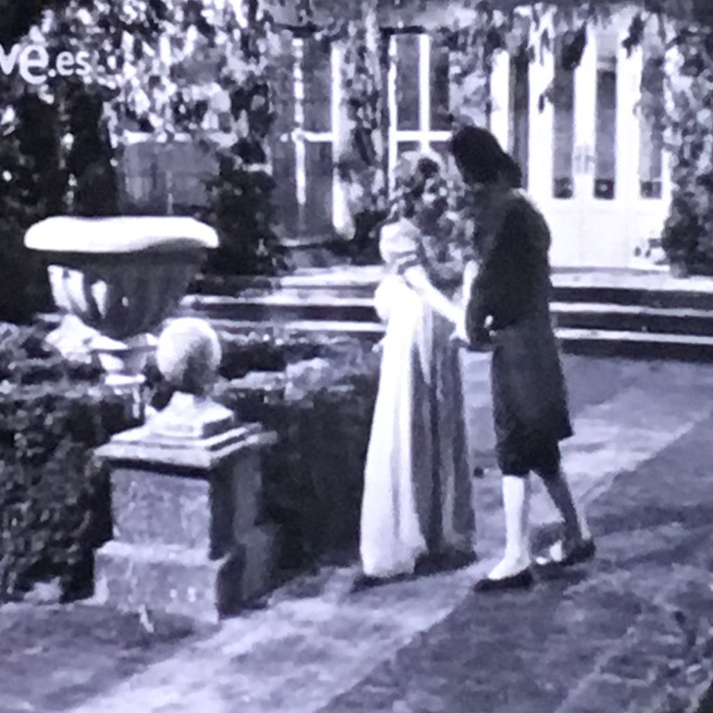 ElizzyB1's tweet photo. Persuasion 1972, RTVE.
#backtotheclassics #series #television #vintage #novela #enespañol #janeausten @ArchivoRTVE https://t.co/d8hCcMDxAU
