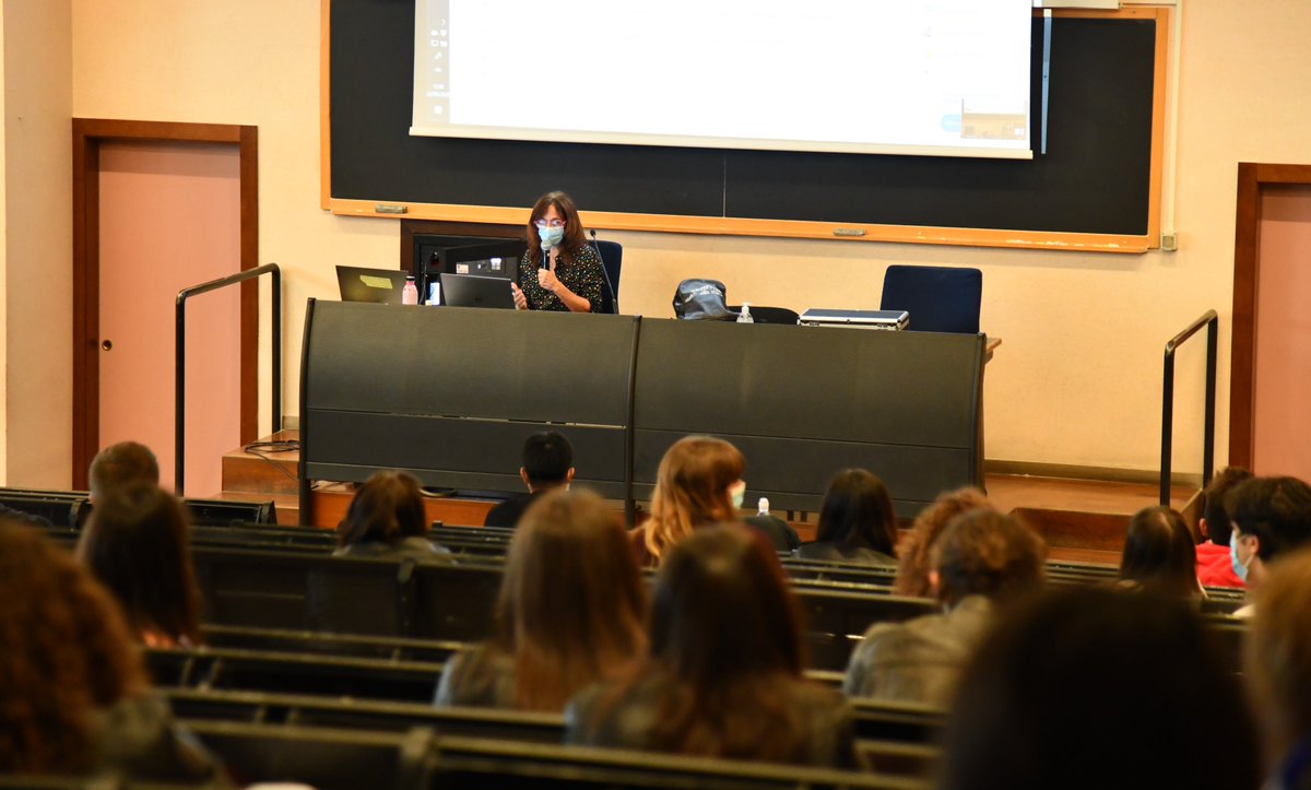 UNI_FIRENZE's tweet photo. 📌 LA DIDATTICA NEL PRIMO SEMESTRE 2021-22
Saranno previste lezioni in presenza e in streaming. 
Ecco le indicazioni varate da Senato accademico e Consiglio di amministrazione
👉https://t.co/v7HaNM6Dgy https://t.co/uvw6QTsEBZ
