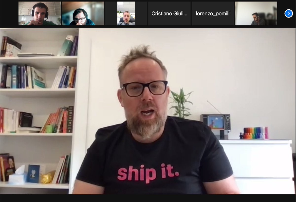 Concludiamo questo mese caldo 🔥 in bellezza!

💣 <a href="/cirpo/">cirpo</a>, head of DX presso <a href="/dazneng/">DAZN Engineering</a>, ha organizzato per noi un workshop sul #refactoring di codice #JS - tema evergreen 🌲 e sempre caldo 🔥 - e ci ha parlato del suo ruolo di manager DX 👉#DeveloperExperience...super interessante!