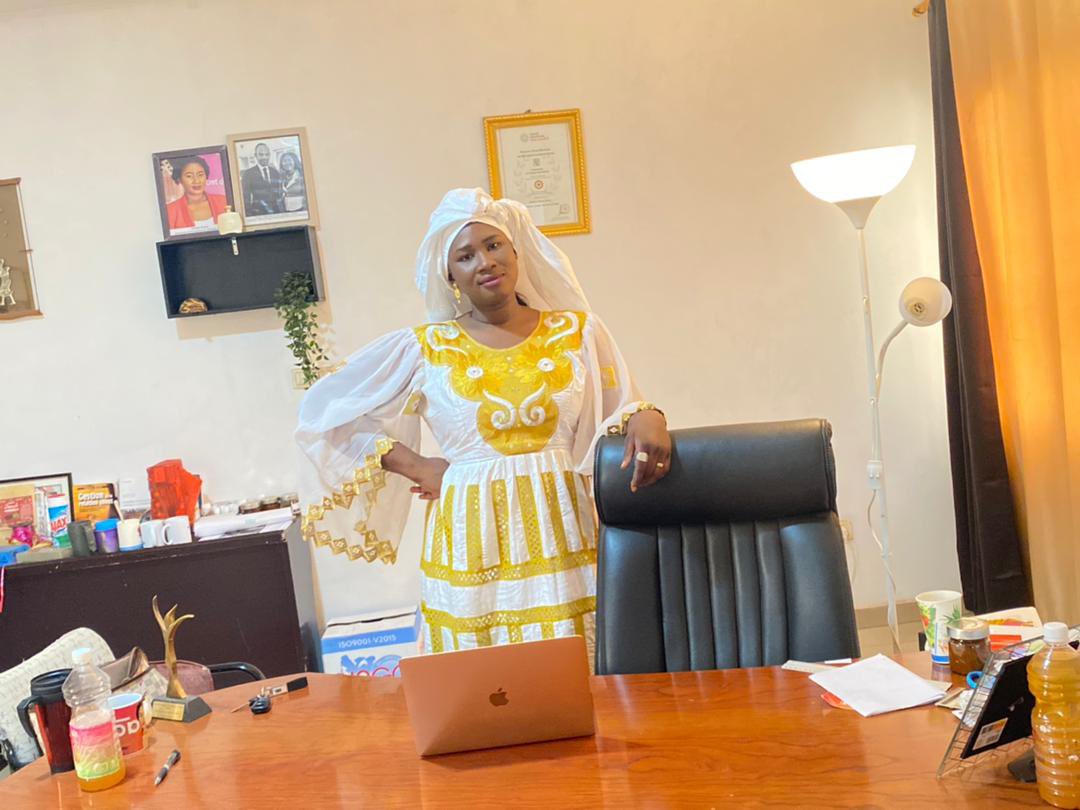 Seul le travail paie, j’ai appris à  traverser les collines et à marché sur les œufs. Être une femme et entreprendre dans un pays en guerre et en crise profonde relève d’1coup de génie. 
RIGUEUR - PASSION - DETERMINATION &amp; SUCCÈS ! 
#AïssataDiakite 
#AïssataZabbaan