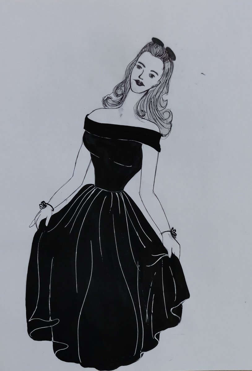 akn17jun's tweet photo. "Fashion is part of the daily air and it changes all the time, with all the events. You can even see the approaching of a revolution in clothes. You can see and feel everything in clothes."
#designerclothes #fashion #designer #designerwear #fashionblogger #style #onlineshopping # https://t.co/mRBb6QvZZT