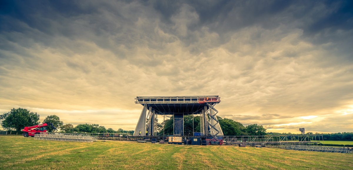 Creamfields's tweet photo. Less than 4 weeks to go #cinchxCreamfields https://t.co/5SZA2JWFc0